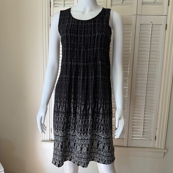 Sonoma Goods For Life Dresses & Skirts - Sonoma Goods For Life Black White Geometric Print Sleeveless Shift Dress Small